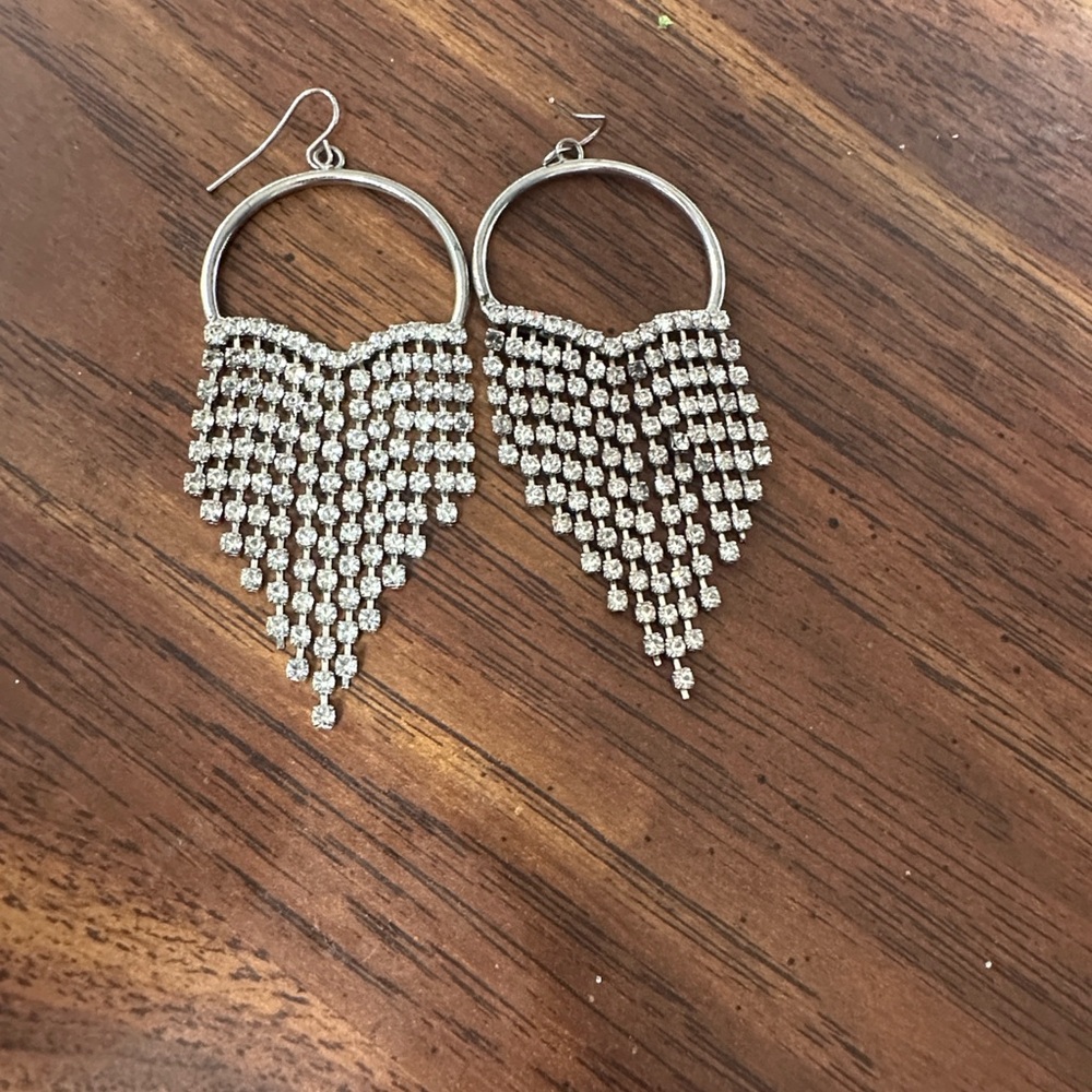 ✨Elegant Silver Dangle Earrings